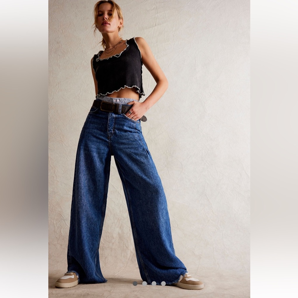NWT FREE PEOPLE We The Free Old West Slouchy Jeans Size 32S - Picture 1 of 10